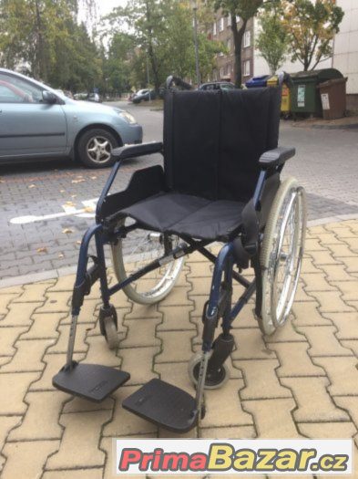 Invalidní skládací vozík Meyra, sedák 48 – fotografie 2