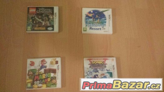 Prodám červené Nintendo 3DS + hry – fotografie 2