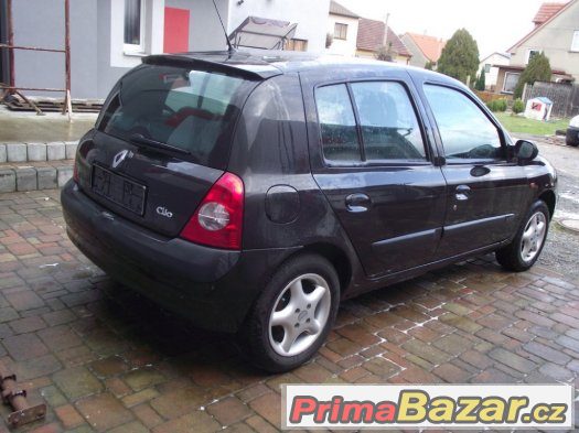 Renault Clio 1.5DCi r. v. 5/2002 – fotografie 3
