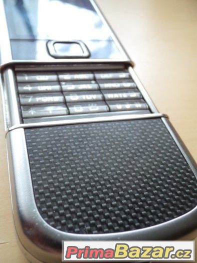 Nokia 8800 Carbon Arte – fotografie 5
