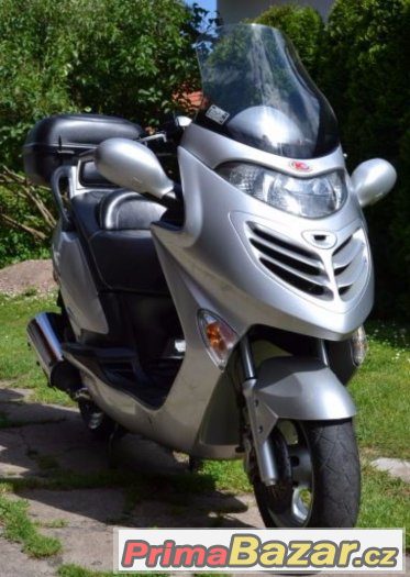 Kymco Grand Dink 250 – fotografie 1