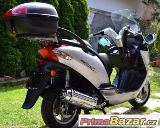 Kymco Grand Dink 250 – fotografie 3