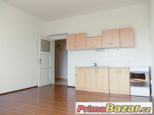 Pronájem bytu 1+kk, Praha 8 - Libeň. – fotografie 1