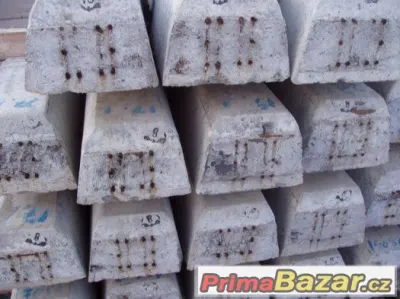 Pražce betonové zachovalé starší