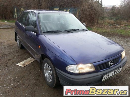 Opel Astra 1.4i classic. Koupené nové v ČR,130000km – fotografie 2
