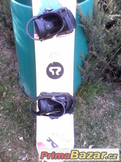 Snowboard 160cm s vázáním – fotografie 2