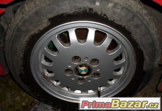 BMW - originální zimní hliníková kola 15" styl 6 - pneu 60% – fotografie 2