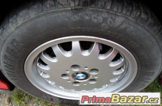 BMW - originální zimní hliníková kola 15" styl 6 - pneu 60% – fotografie 3