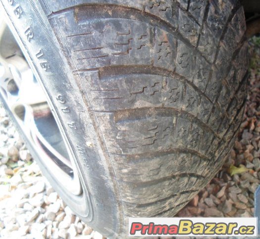 BMW - hliníková zimní kola 15"- pneu 60% – fotografie 5