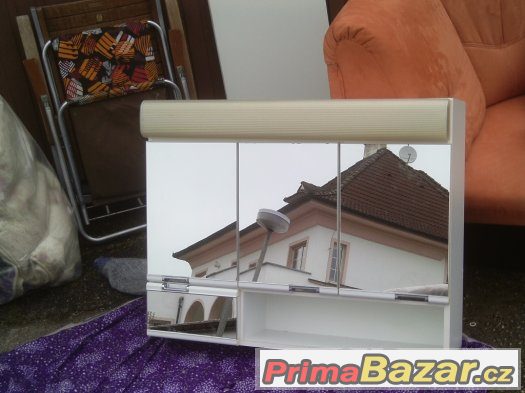 prodam toaletu neponicenou drevena viz foto – fotografie 1