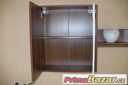 NOVÁ obývací stěna Zuzana švestka/bílá – fotografie 2