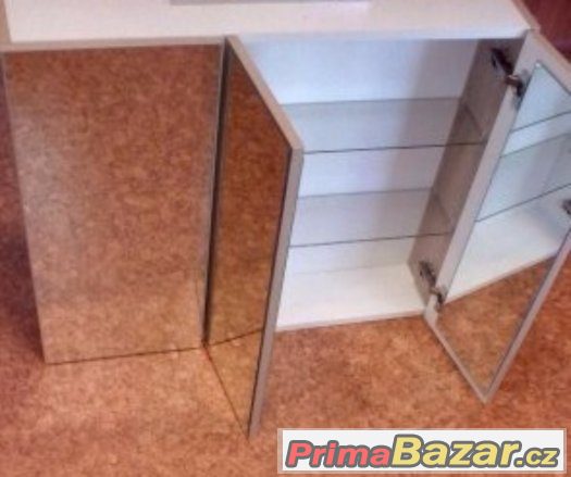 závěsná zrcadlová skříňka s osvětlením(platí do smazaní) – fotografie 3