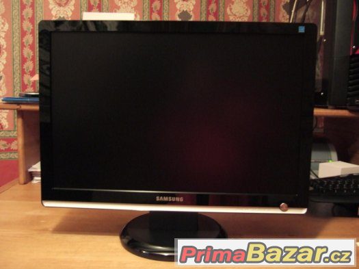 Samsung Synmaster 223bw  LCD monitor 22" – fotografie 1