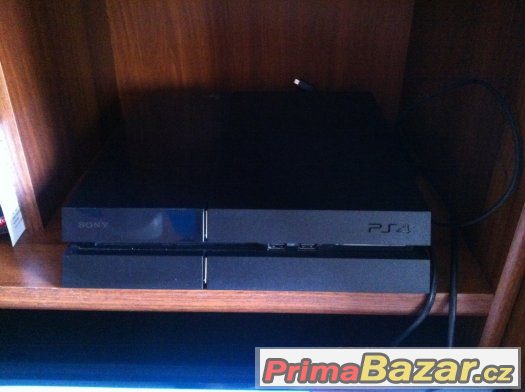 Prodám ps4 s 11 orig. Hrama – fotografie 1