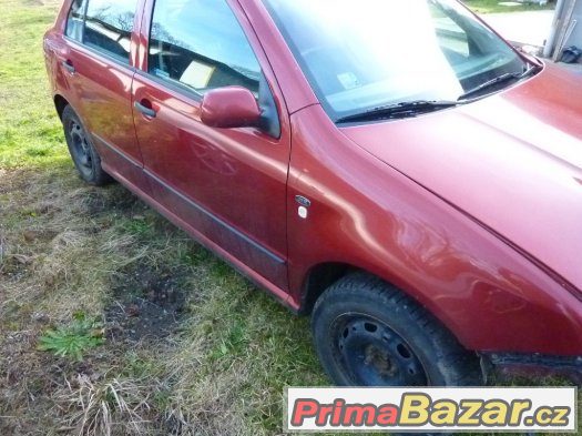 Škoda Fabia 1 - kapota, nárazník – fotografie 1