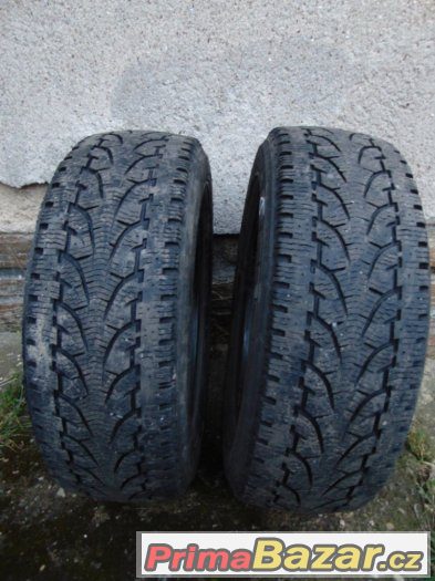 216/65R16C 105/107R Pirelli Chrono (ZIMNÍ) – fotografie 1