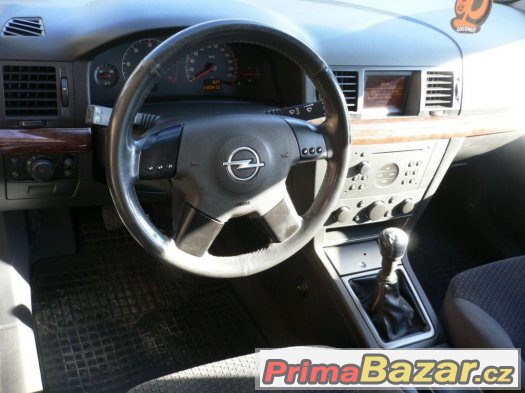 Opel Vectra 2,2 DTI,r.v.2002 – fotografie 5