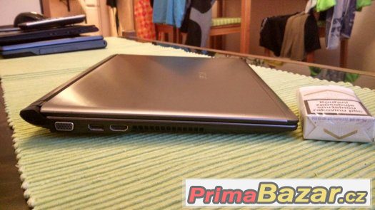 13,3 ASUS U32U top stav – fotografie 4