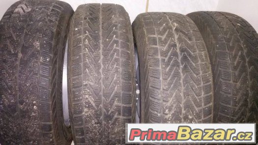 BMW X5 kola + gumy hezké – fotografie 2