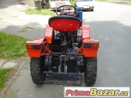 Malotraktor TZ-4-K14 – fotografie 3