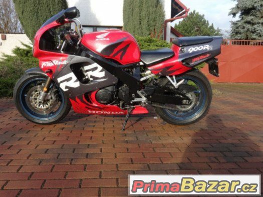 Honda cbr 900rr – fotografie 1