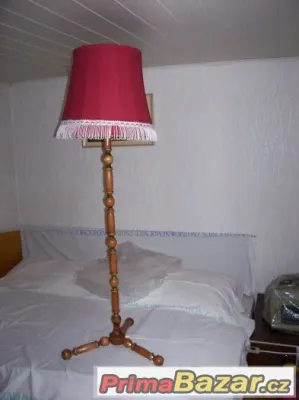 lampa  pěkná