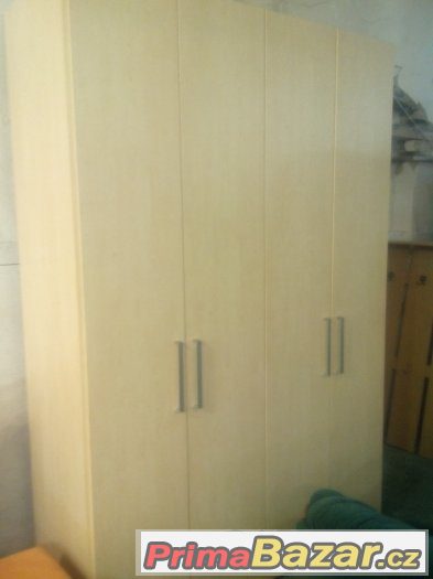 luxusní šatní skřín v240cm š 190cm h 60cm zánovní – fotografie 1