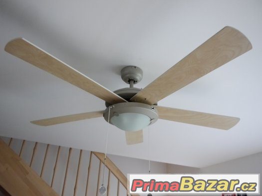 stropní ventilátor Westinghouse Comet – fotografie 1
