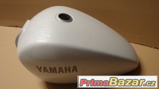 Nádrž Yamaha XV 950R – fotografie 2