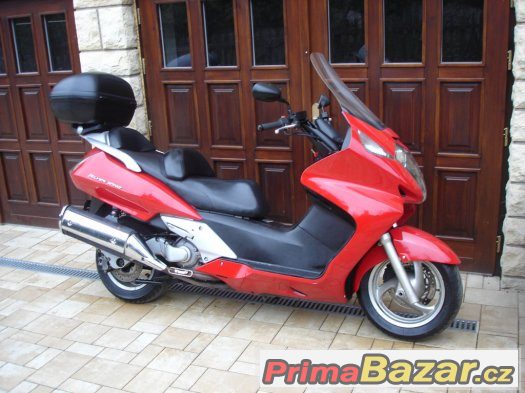 Honda FJS 600 Silver Wing – fotografie 2