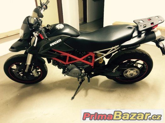 Ducati Hypermotard 796, 2011, carbon kapotáž, super stav – fotografie 1