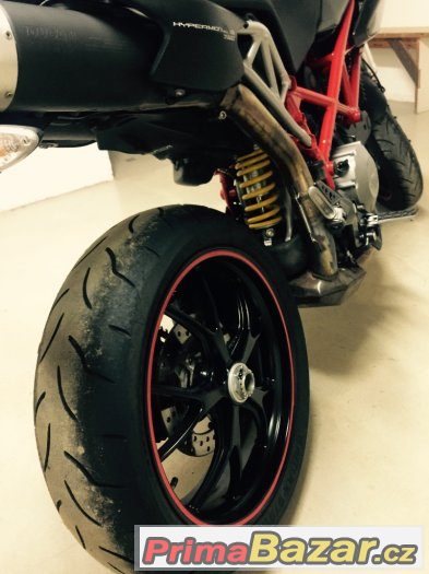 Ducati Hypermotard 796, 2011, carbon kapotáž, super stav – fotografie 2