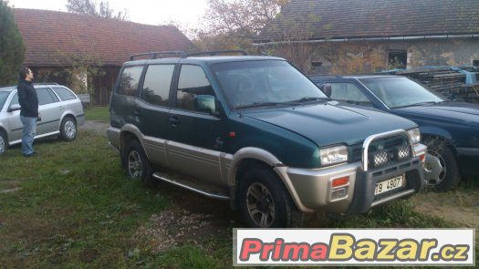 Prodam Nissan Terrano II 2.4i – fotografie 1