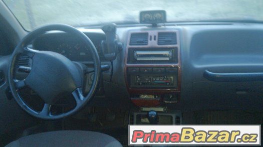 Prodam Nissan Terrano II 2.4i – fotografie 4