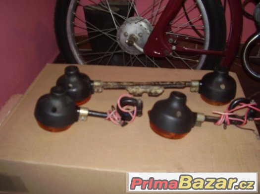 SIMSON-BLINKRY – fotografie 2