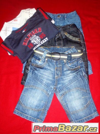 031- Setík tričko TOMMY HILFIGER+3x jeans+vestička NEXT 3-6m – fotografie 1