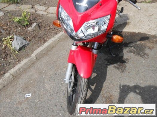 MOTOCYKL HONDA CBR 125 – fotografie 3