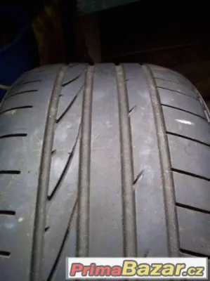 pneu Bridgestone letní 255-45-20   250kč kus