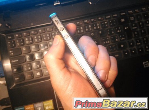 iPhone 4S 64GB černý – fotografie 4