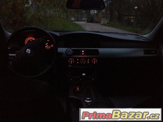 BMW E60 automat 2.5 M Paket TOP motor+km+serviska – fotografie 4