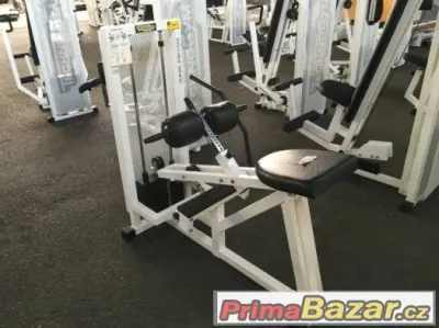 Posilovací stroj Technogym, Typ Sitting Calf