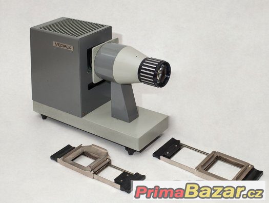 Diaprojektor MEDIREX (6x6 cm i kinofilm) – fotografie 1