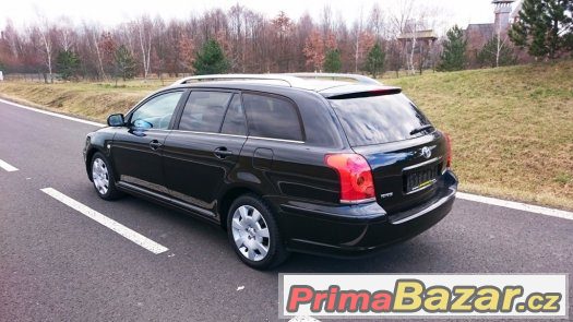 Toyota Avensis kombi 1.8 VVTi - 95kW, serviska, kůže – fotografie 4