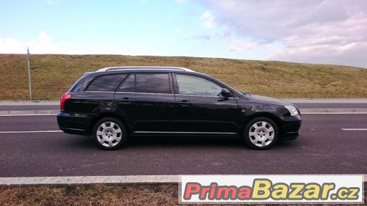 Toyota Avensis kombi 1.8 VVTi - 95kW, serviska, kůže – fotografie 5