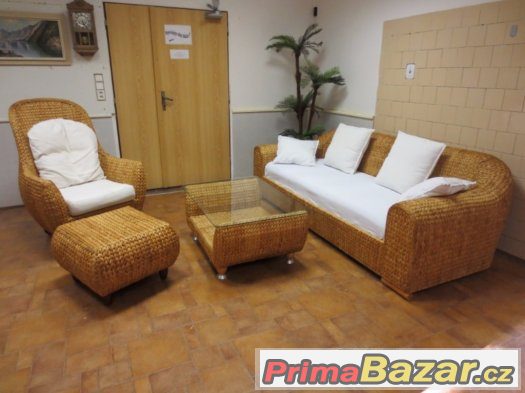 Exotická sedací souprava z banánovníku. 3+1+taburet+stolek – fotografie 2