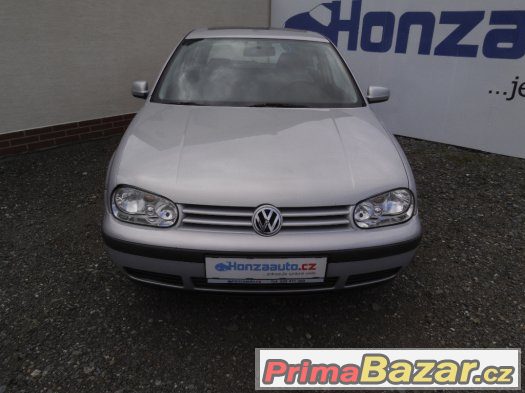 Volkswagen Golf 1.6i, alu – fotografie 1