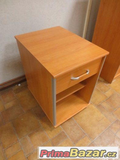 Box na kolečkách k psacímu stolu. – fotografie 2