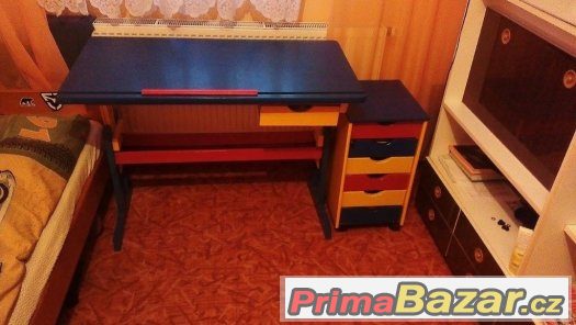 Psací stůl – fotografie 2