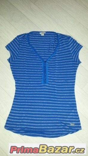 Nádherné tričko Guess - XS – fotografie 1