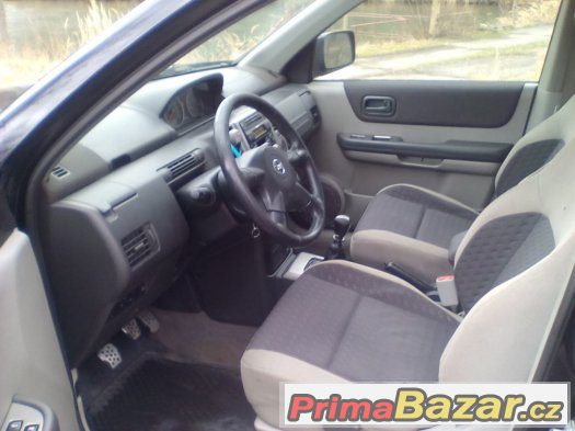 Nissan X-Trail 2.2 DCi 4x4 100kW – fotografie 2